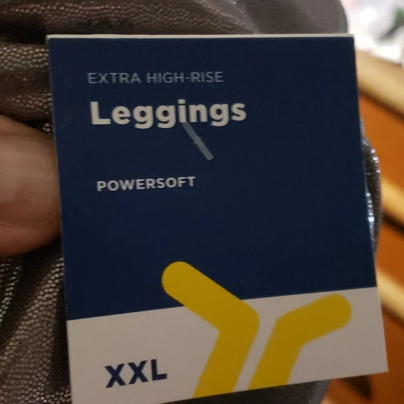 Old Navy Extra High Rise Powersoft Leggings - Picture 10 of 12